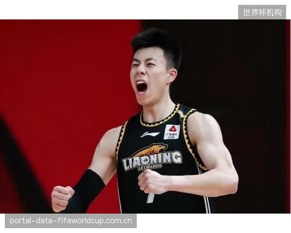 张镇麟总决赛G5攻防一体，亿元转会助上海加冕新王。